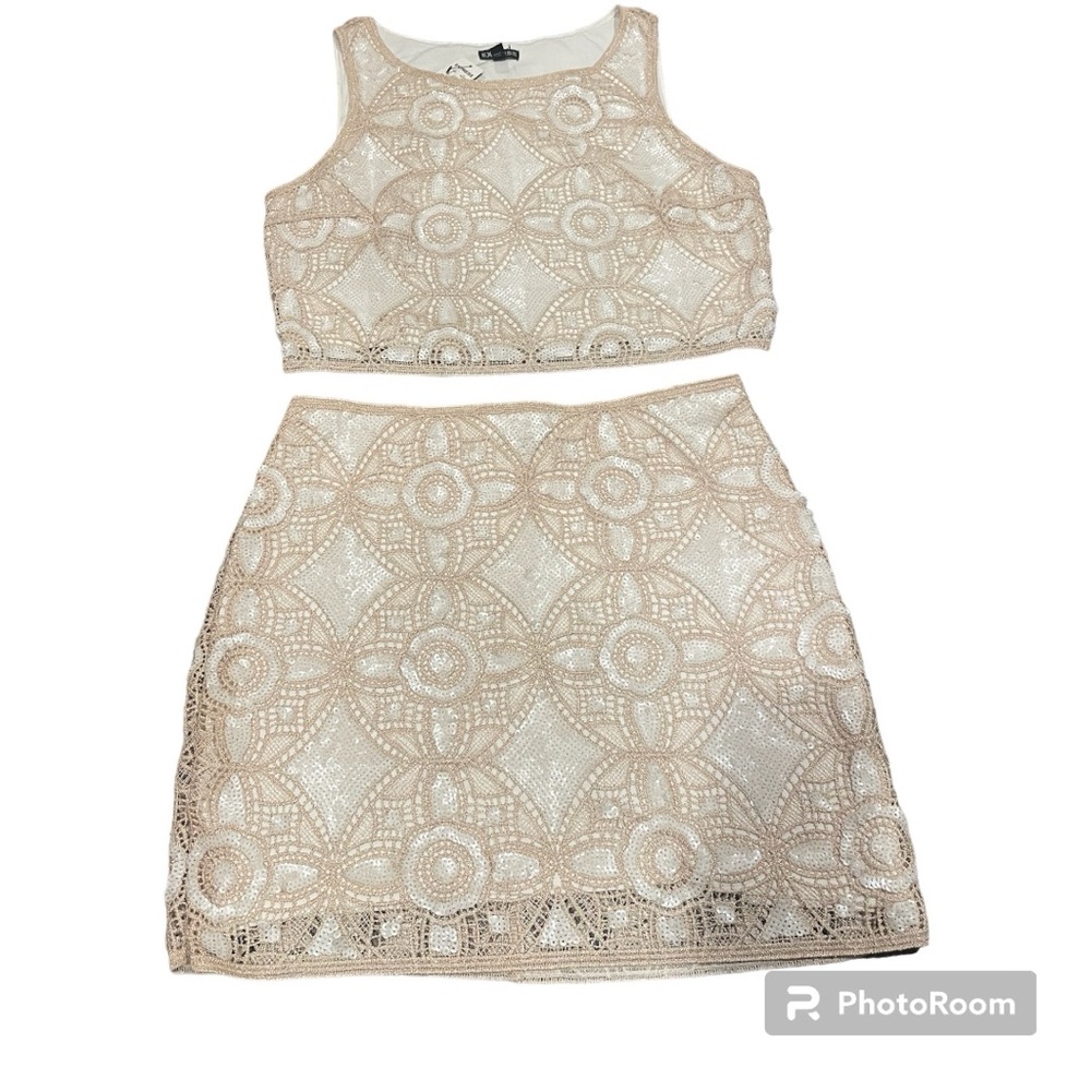 Express 2 piece crop top & Skirt NWT
